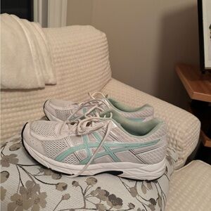 ASICS Women's White and Mint Running Shoes